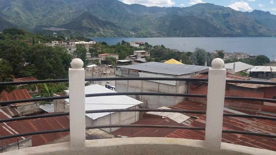 Hotel Don Chema San Pedro La Laguna Exterior foto